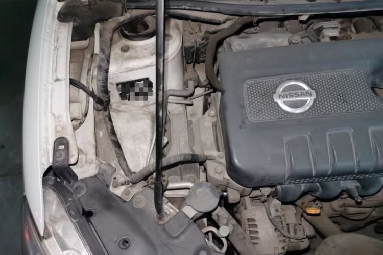 Used Nissan Sylphy 2014 1.6XV CVT Deluxe Edition Engine Bay Right