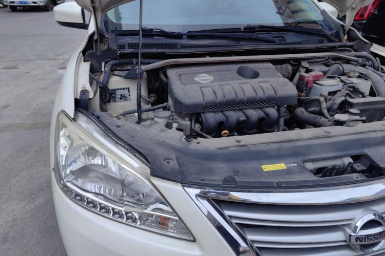 Used Nissan Sylphy 2014 1.6XV CVT Deluxe Edition Engine Bay Right