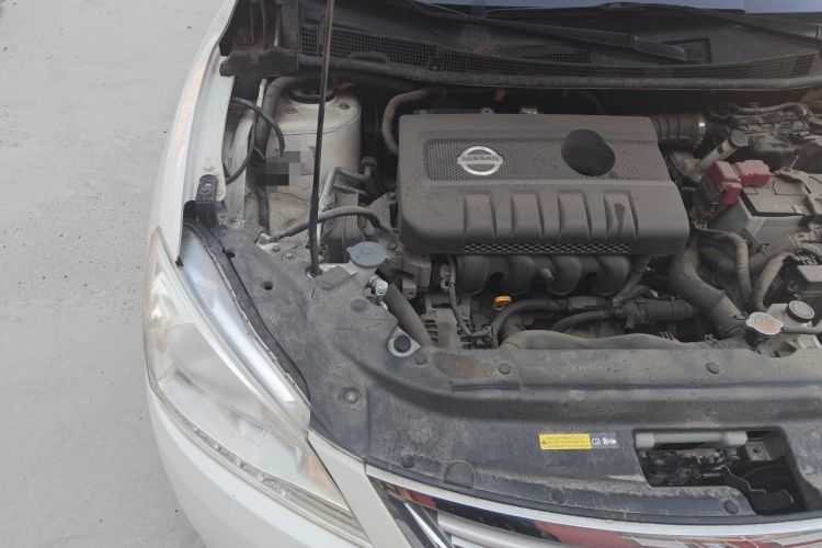 Used Nissan Sylphy 2014 1.6XV CVT Deluxe Edition Engine Bay Right