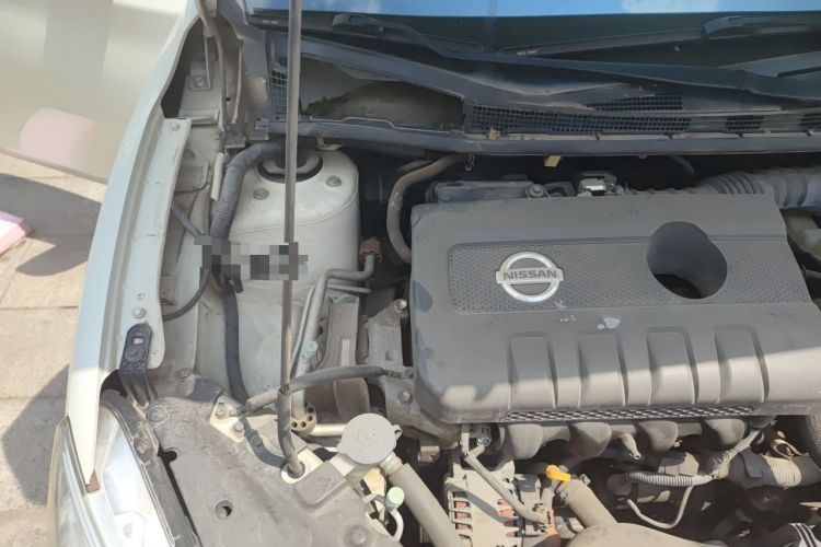 Used Nissan Sylphy 2014 1.6XV CVT Deluxe Edition Engine Bay Right