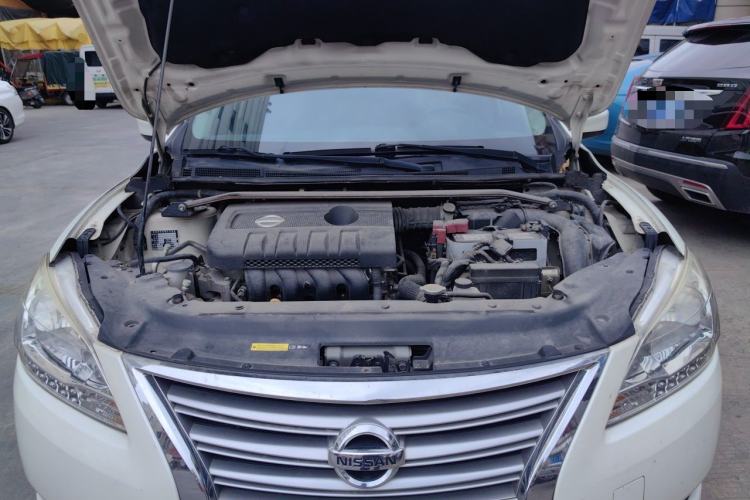 Used Nissan Sylphy 2014 1.6XV CVT Deluxe Edition Engine Bay