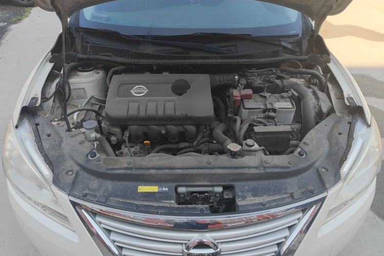 Used Nissan Sylphy 2014 1.6XV CVT Deluxe Edition Engine Bay
