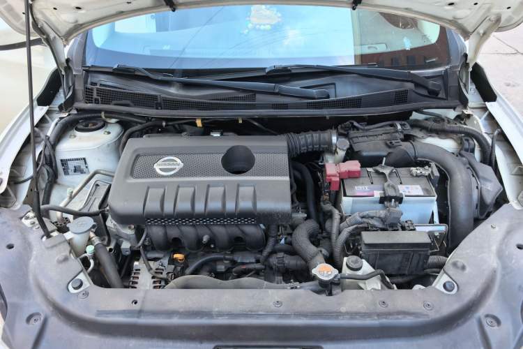 Used Nissan Sylphy 2014 1.6XV CVT Deluxe Edition Engine Bay