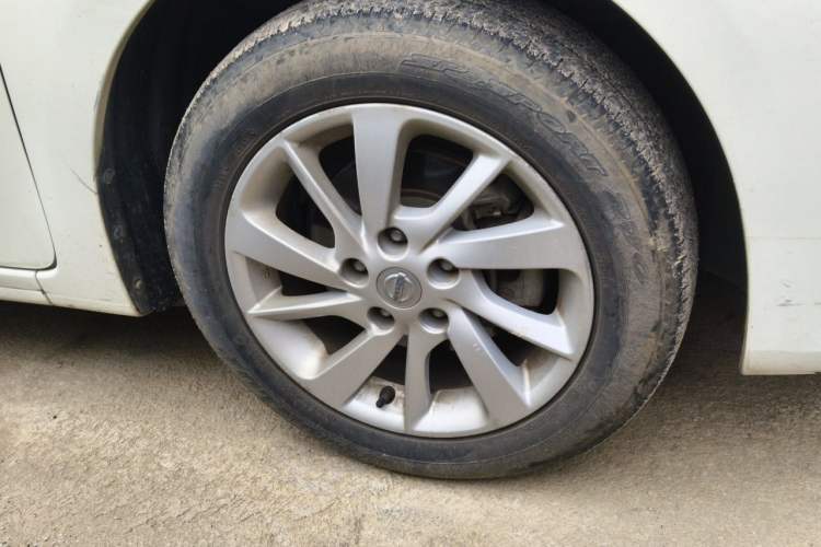 Used Nissan Sylphy 2014 1.6XV CVT Deluxe Edition Exterior 1