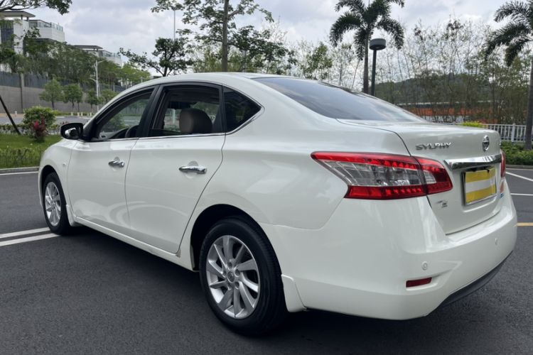 Used Nissan Sylphy 2014 1.6XV CVT Deluxe Edition Exterior 10