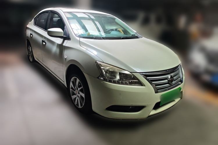 Used Nissan Sylphy 2014 1.6XV CVT Deluxe Edition Exterior 2