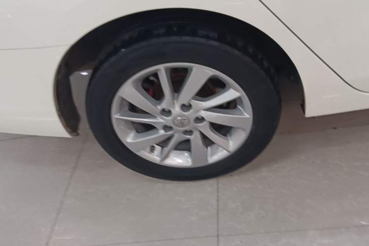 Used Nissan Sylphy 2014 1.6XV CVT Deluxe Edition Exterior 5