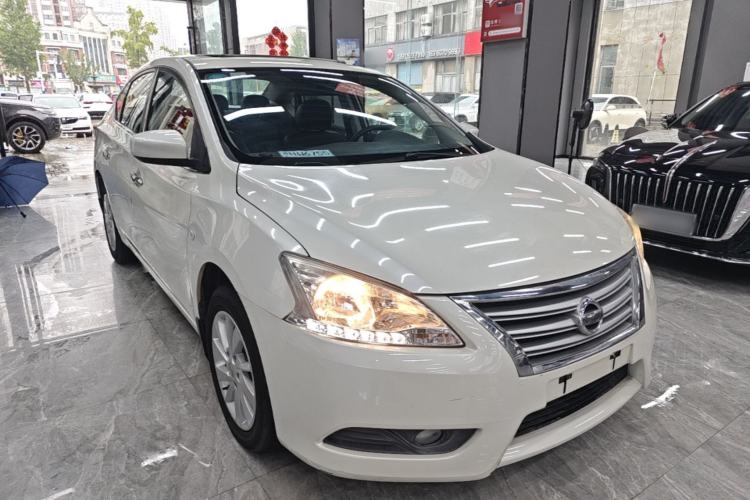 Used Nissan Sylphy 2014 1.6XV CVT Deluxe Edition Front Right 45 Deg
