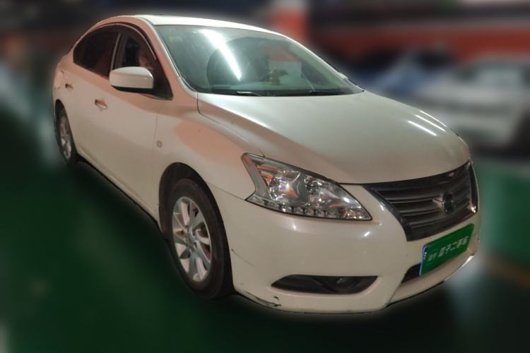 Used Nissan Sylphy 2014 1.6XV CVT Deluxe Edition Front Right 45 Deg