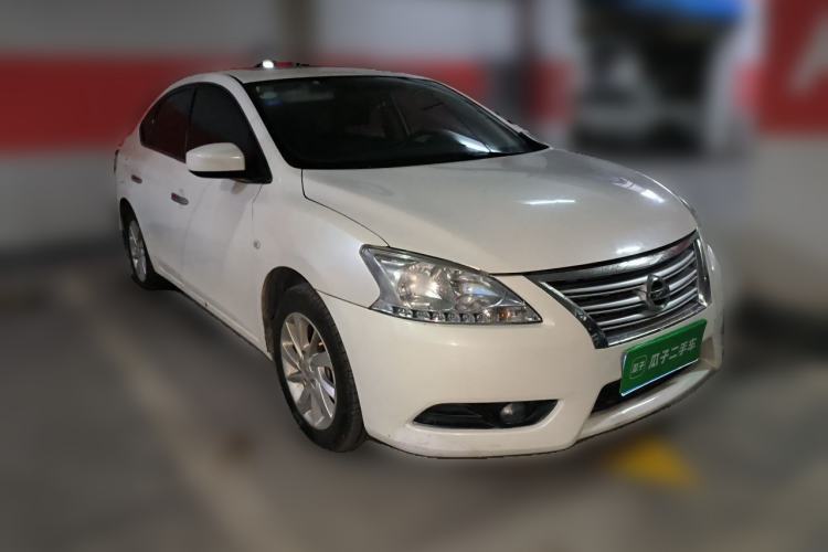 Used Nissan Sylphy 2014 1.6XV CVT Deluxe Edition Front Right 45 Deg