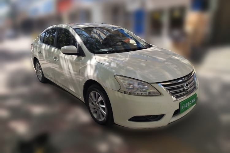 Used Nissan Sylphy 2014 1.6XV CVT Deluxe Edition Front Right 45 Deg