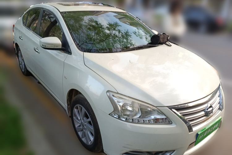 Used Nissan Sylphy 2014 1.6XV CVT Deluxe Edition Front Right 45 Deg