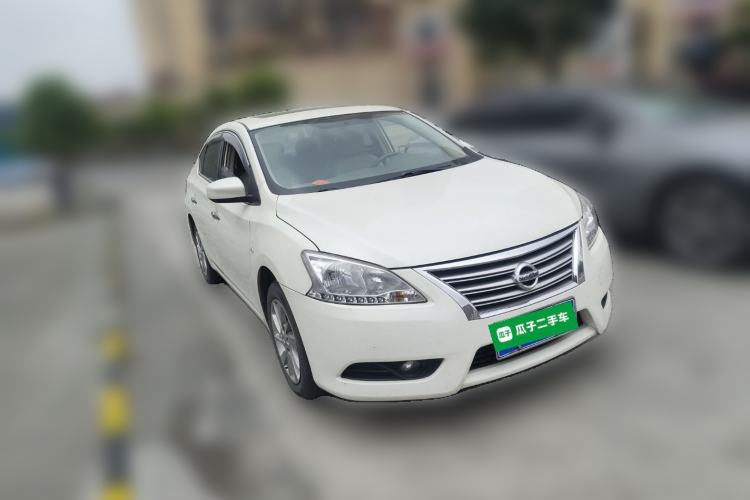 Used Nissan Sylphy 2014 1.6XV CVT Deluxe Edition Front Right 45 Deg