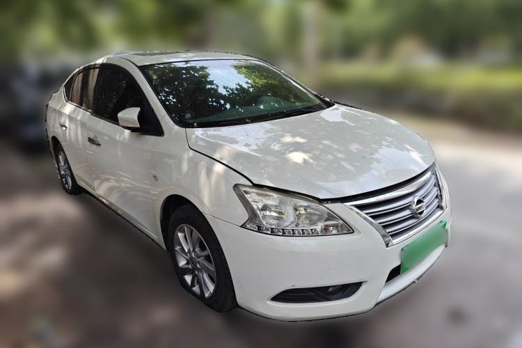 Used Nissan Sylphy 2014 1.6XV CVT Deluxe Edition Front Right 45 Deg