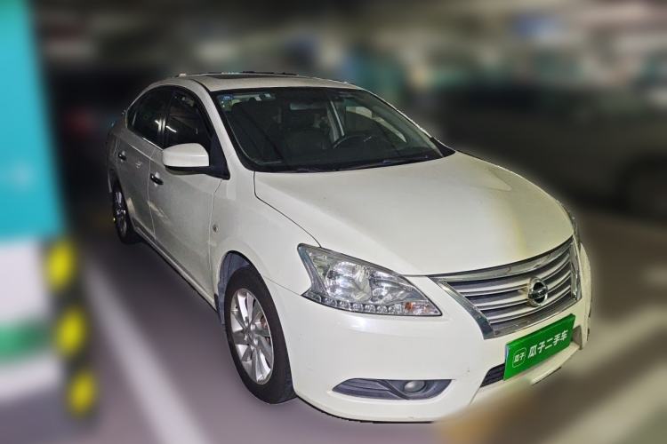 Used Nissan Sylphy 2014 1.6XV CVT Deluxe Edition Front Right 45 Deg