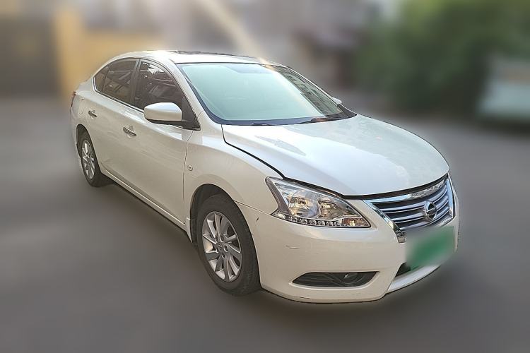 Used Nissan Sylphy 2014 1.6XV CVT Deluxe Edition Front Right 45 Deg