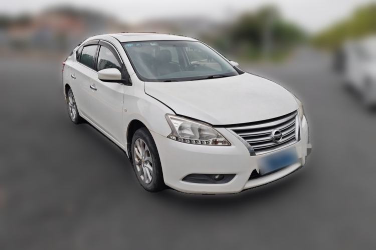 Used Nissan Sylphy 2014 1.6XV CVT Deluxe Edition Front Right 45 Deg