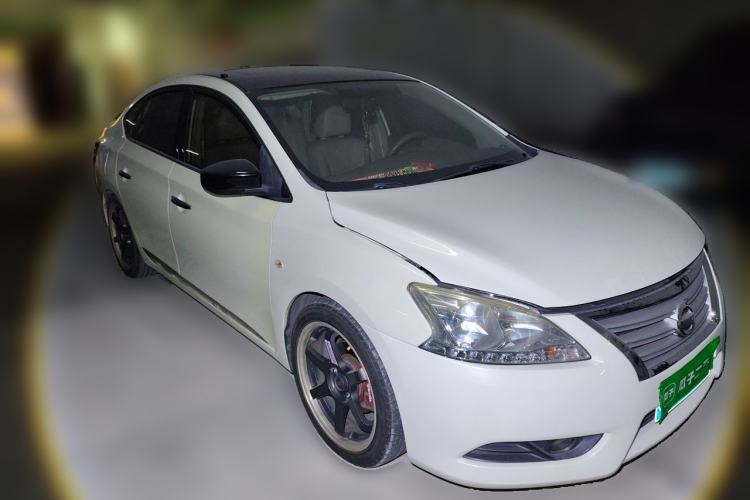 Used Nissan Sylphy 2014 1.6XV CVT Deluxe Edition Front Right 45 Deg