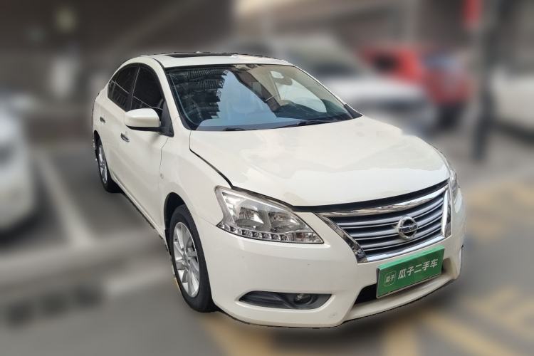 Used Nissan Sylphy 2014 1.6XV CVT Deluxe Edition Front Right 45 Deg