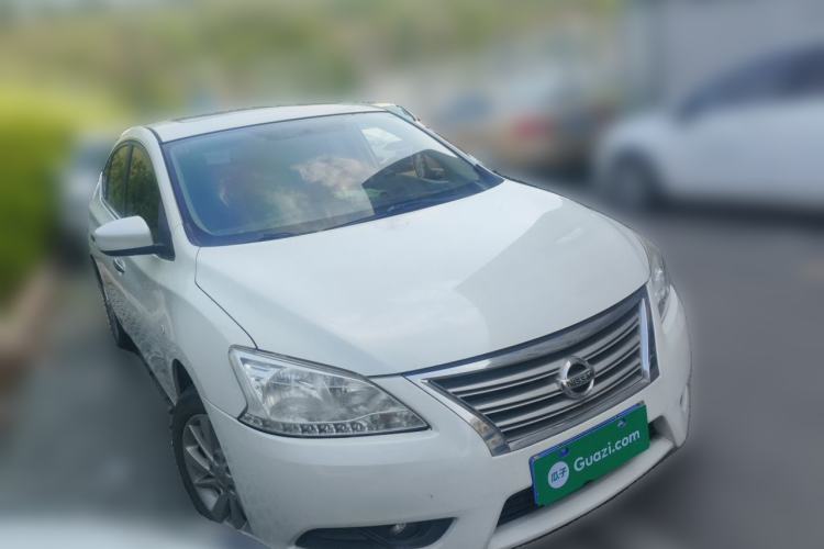 Used Nissan Sylphy 2014 1.6XV CVT Deluxe Edition Front Right 45 Deg
