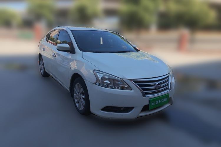 Used Nissan Sylphy 2014 1.6XV CVT Deluxe Edition Front Right 45 Deg