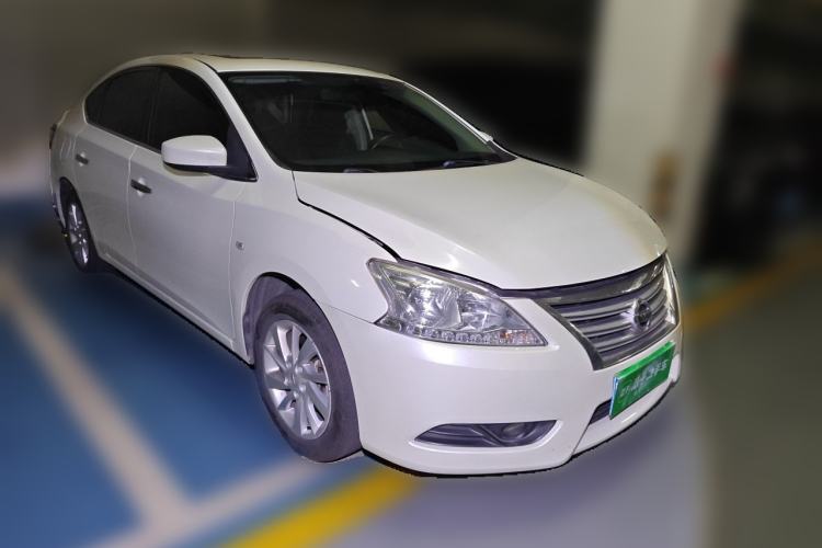 Used Nissan Sylphy 2014 1.6XV CVT Deluxe Edition Front Right 45 Deg