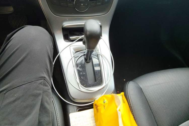 Used Nissan Sylphy 2014 1.6XV CVT Deluxe Edition Gear Lever