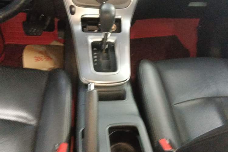 Used Nissan Sylphy 2014 1.6XV CVT Deluxe Edition Gear Lever