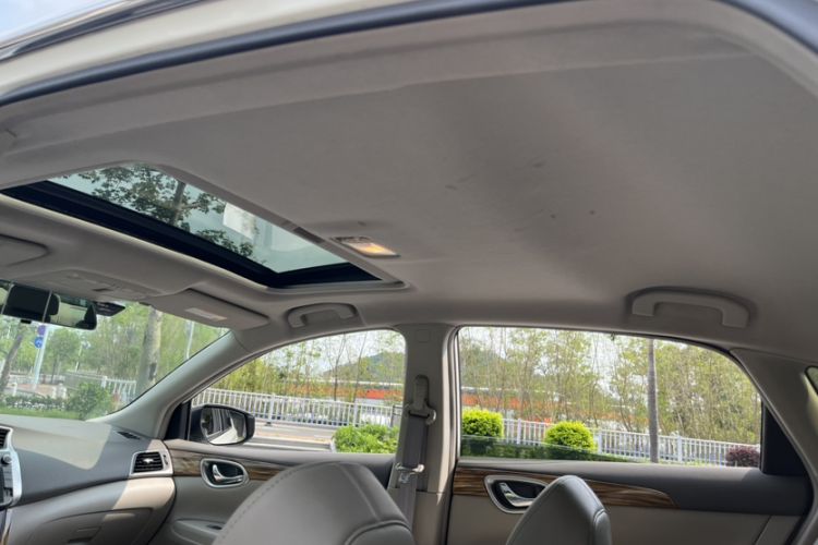 Used Nissan Sylphy 2014 1.6XV CVT Deluxe Edition Headliner
