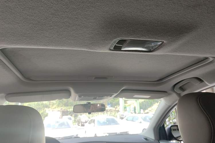 Used Nissan Sylphy 2014 1.6XV CVT Deluxe Edition Headliner