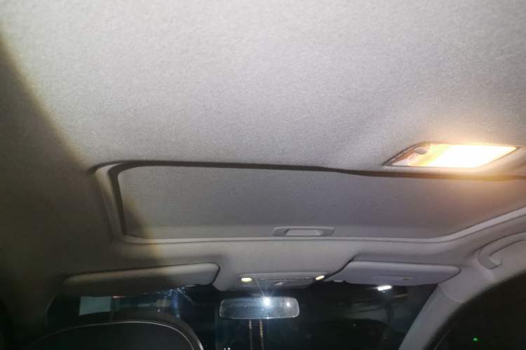 Used Nissan Sylphy 2014 1.6XV CVT Deluxe Edition Headliner