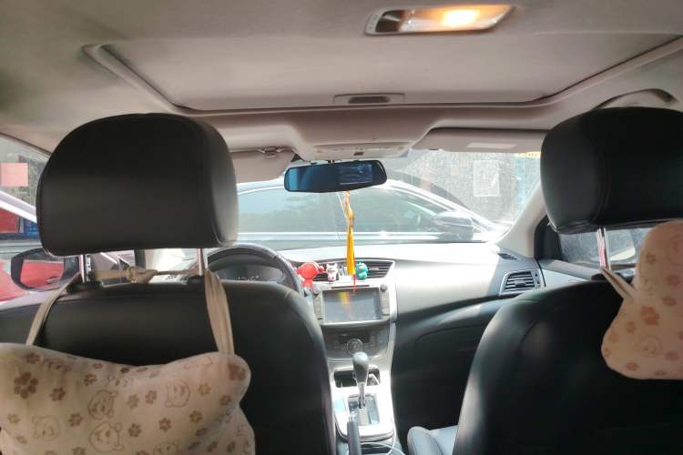 Used Nissan Sylphy 2014 1.6XV CVT Deluxe Edition Headliner