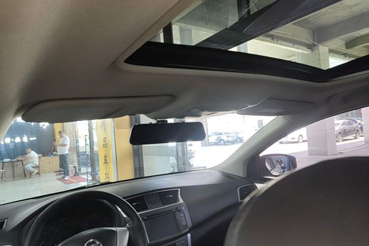 Used Nissan Sylphy 2014 1.6XV CVT Deluxe Edition Headliner