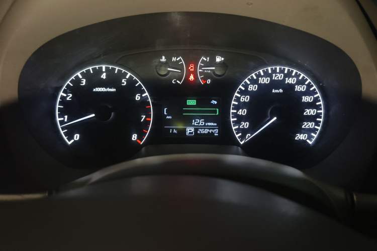 Used Nissan Sylphy 2014 1.6XV CVT Deluxe Edition Instrument Cluster