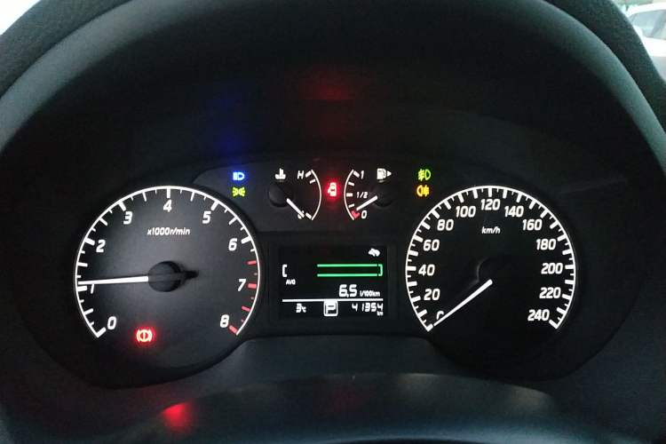 Used Nissan Sylphy 2014 1.6XV CVT Deluxe Edition Instrument Cluster