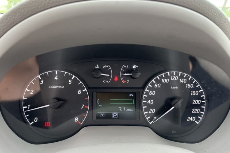 Used Nissan Sylphy 2014 1.6XV CVT Deluxe Edition Instrument Cluster