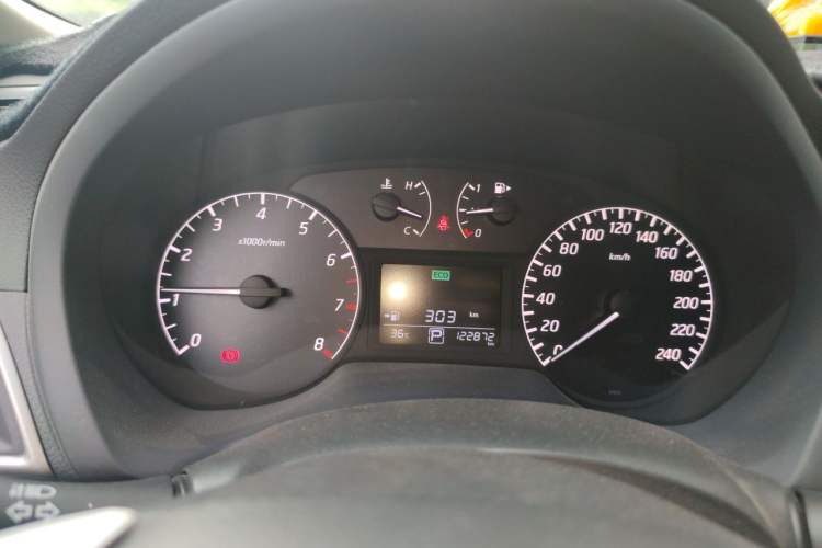 Used Nissan Sylphy 2014 1.6XV CVT Deluxe Edition Instrument Cluster