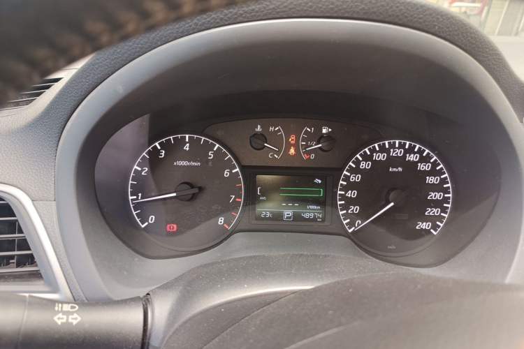 Used Nissan Sylphy 2014 1.6XV CVT Deluxe Edition Instrument Cluster