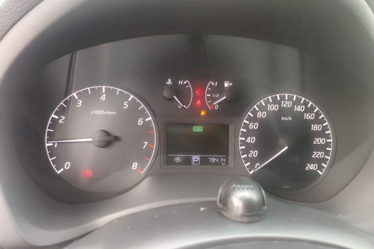Used Nissan Sylphy 2014 1.6XV CVT Deluxe Edition Instrument Cluster