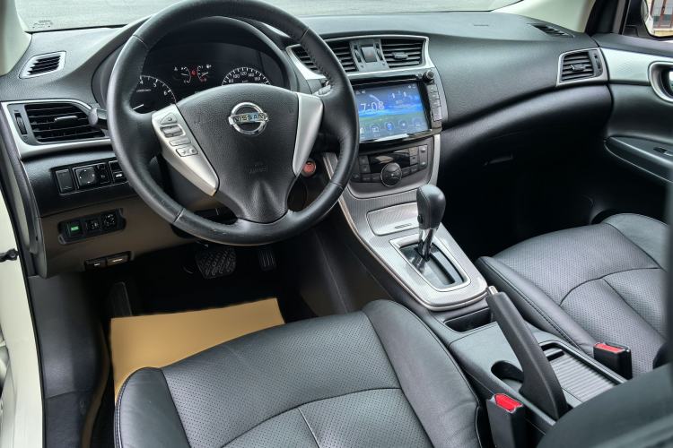 Used Nissan Sylphy 2014 1.6XV CVT Deluxe Edition Interior 2