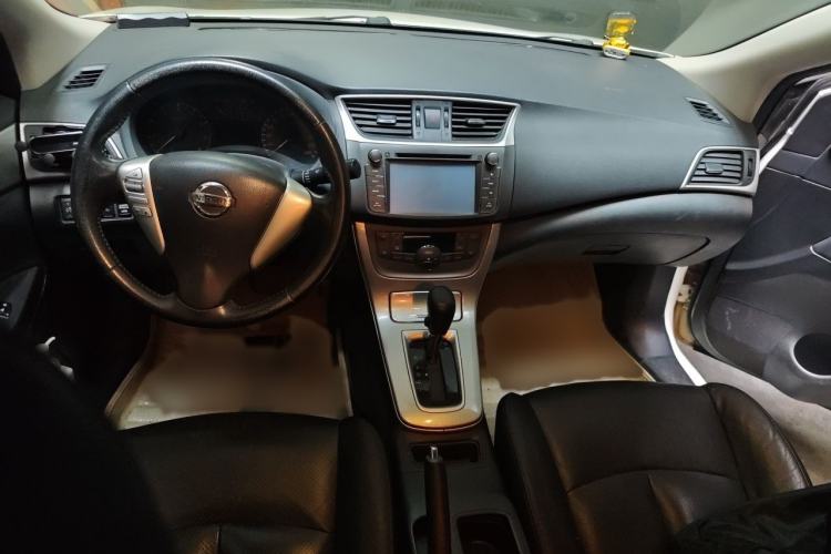 Used Nissan Sylphy 2014 1.6XV CVT Deluxe Edition Interior 2