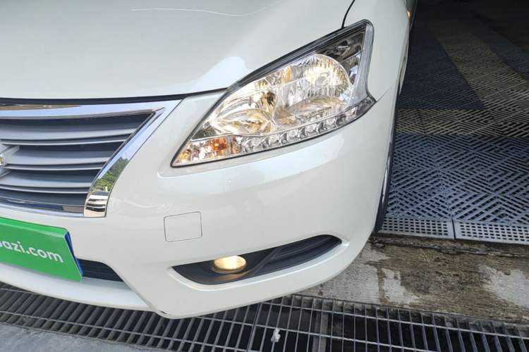 Used Nissan Sylphy 2014 1.6XV CVT Deluxe Edition Left Front Headlight