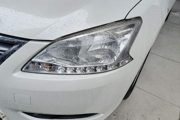 Used Nissan Sylphy 2014 1.6XV CVT Deluxe Edition Left Front Headlight