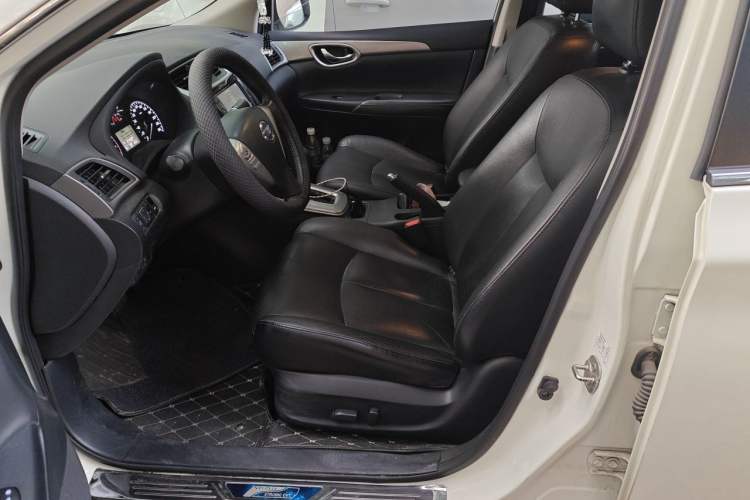 Used Nissan Sylphy 2014 1.6XV CVT Deluxe Edition Left Front Seat