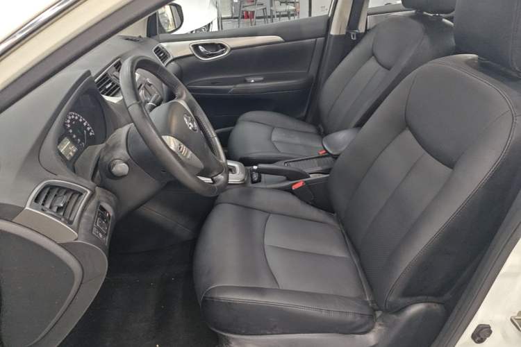 Used Nissan Sylphy 2014 1.6XV CVT Deluxe Edition Left Front Seat