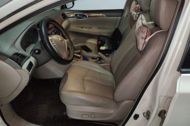 Used Nissan Sylphy 2014 1.6XV CVT Deluxe Edition Left Front Seat