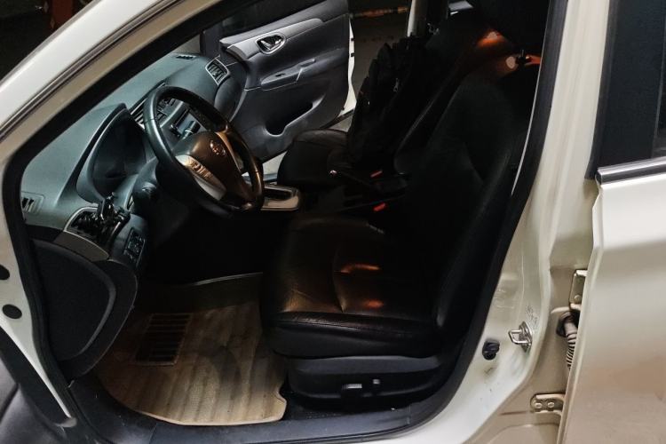 Used Nissan Sylphy 2014 1.6XV CVT Deluxe Edition Left Front Seat