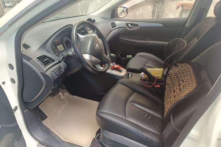 Used Nissan Sylphy 2014 1.6XV CVT Deluxe Edition Left Front Seat