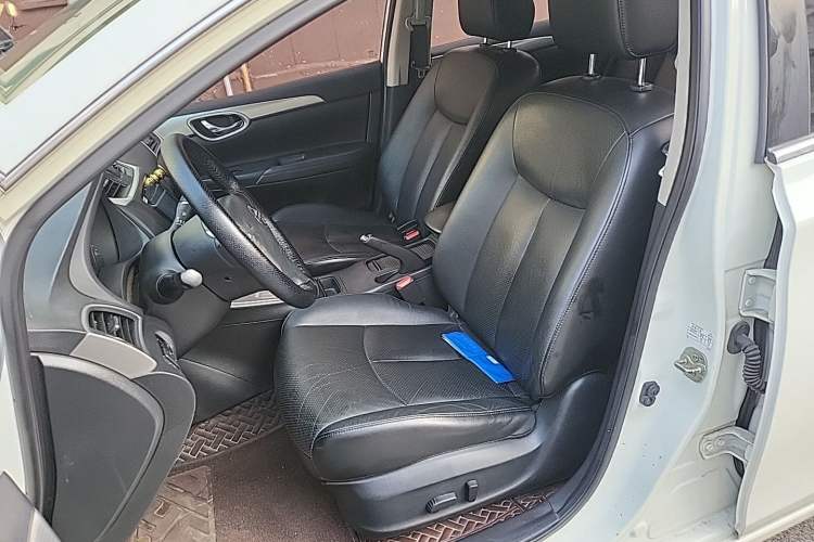 Used Nissan Sylphy 2014 1.6XV CVT Deluxe Edition Left Front Seat