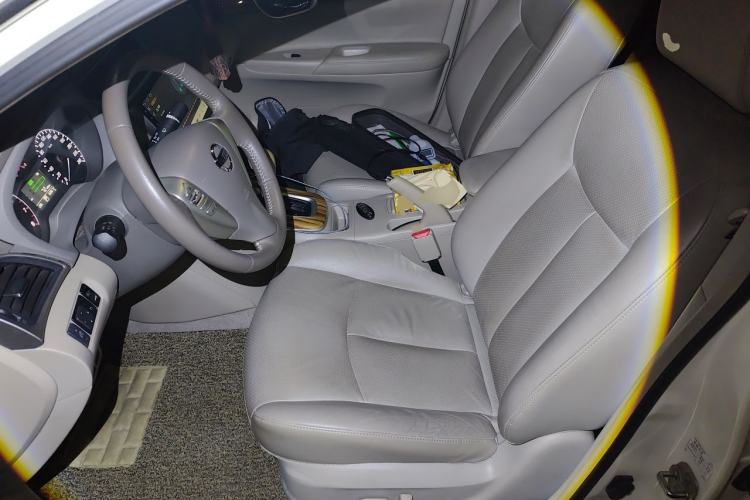 Used Nissan Sylphy 2014 1.6XV CVT Deluxe Edition Left Front Seat
